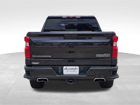 Used 2023 Chevrolet Silverado 1500 High Country w/ Z71 Off-Road Package AWD/4WD image 6