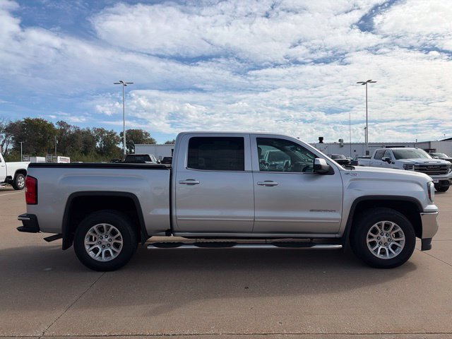 Used 2016 GMC Sierra 1500 SLE w/ SLE Value Package AWD/4WD image 2