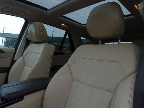 Used 2018 Mercedes-Benz GLE 350 4MATIC image 11