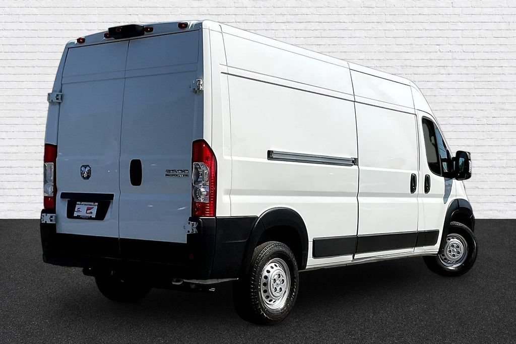 Used 2025 RAM ProMaster 2500 w/ Convenience Group FWD image 6