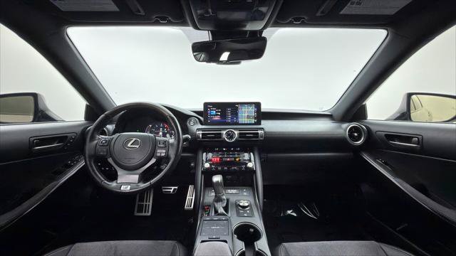 Used 2022 Lexus IS 500 RWD image 26