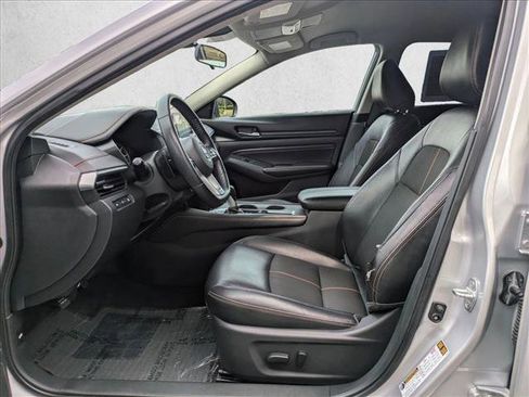 Used 2020 Nissan Altima 2.5 SR FWD image 15