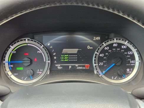 Used 2024 Toyota Highlander XLE AWD/4WD image 24