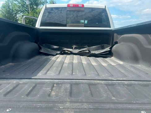 Used 2017 RAM 1500 Laramie w/ Convenience Group AWD/4WD image 17