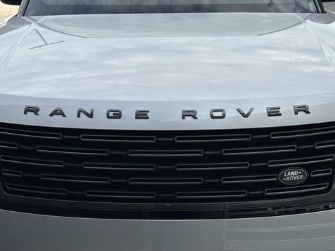 Certified 2025 Land Rover Range Rover Long Wheelbase SE AWD/4WD image 11