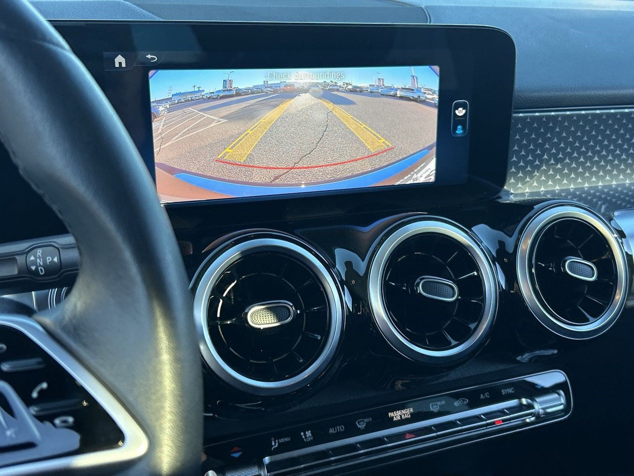 Used 2025 Mercedes-Benz GLB 250 image 22