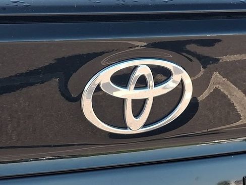 Used 2025 Toyota Camry SE FWD image 30