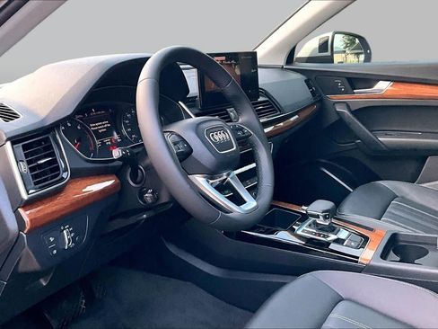 Certified 2023 Audi Q5 2.0T Premium w/ Convenience Package AWD/4WD image 17