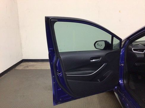 Used 2021 Toyota Corolla SE FWD image 11