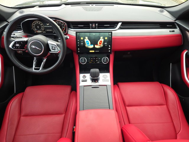 Used 2026 Jaguar F-PACE R-Dynamic S AWD/4WD image 11