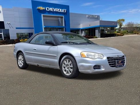 Used 2005 Chrysler Sebring GTC FWD image 32