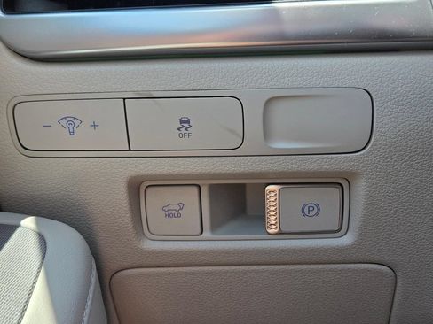 Certified 2025 Hyundai Palisade Calligraphy FWD image 26