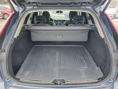 Used 2023 Volvo XC60 B5 Core w/ Climate Package image 34