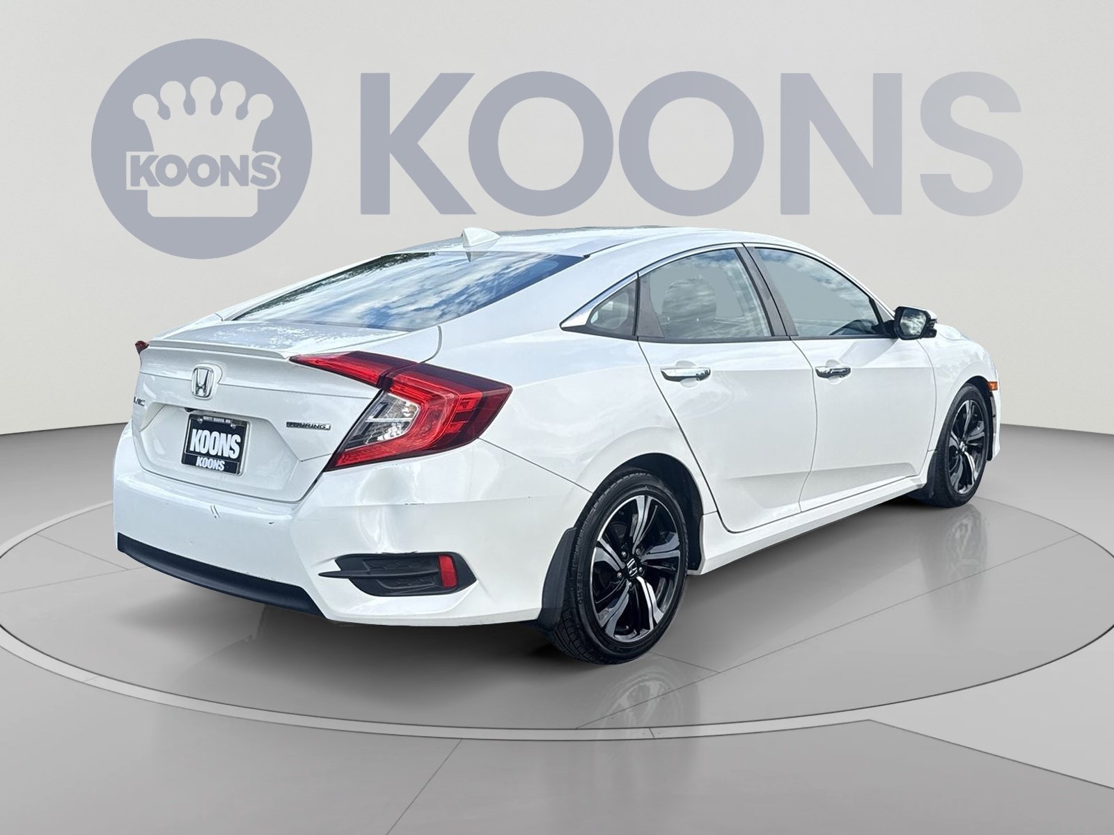 Used 2017 Honda Civic Touring image 11