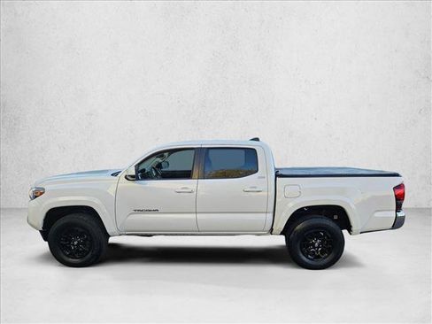Used 2022 Toyota Tacoma SR5 image 8