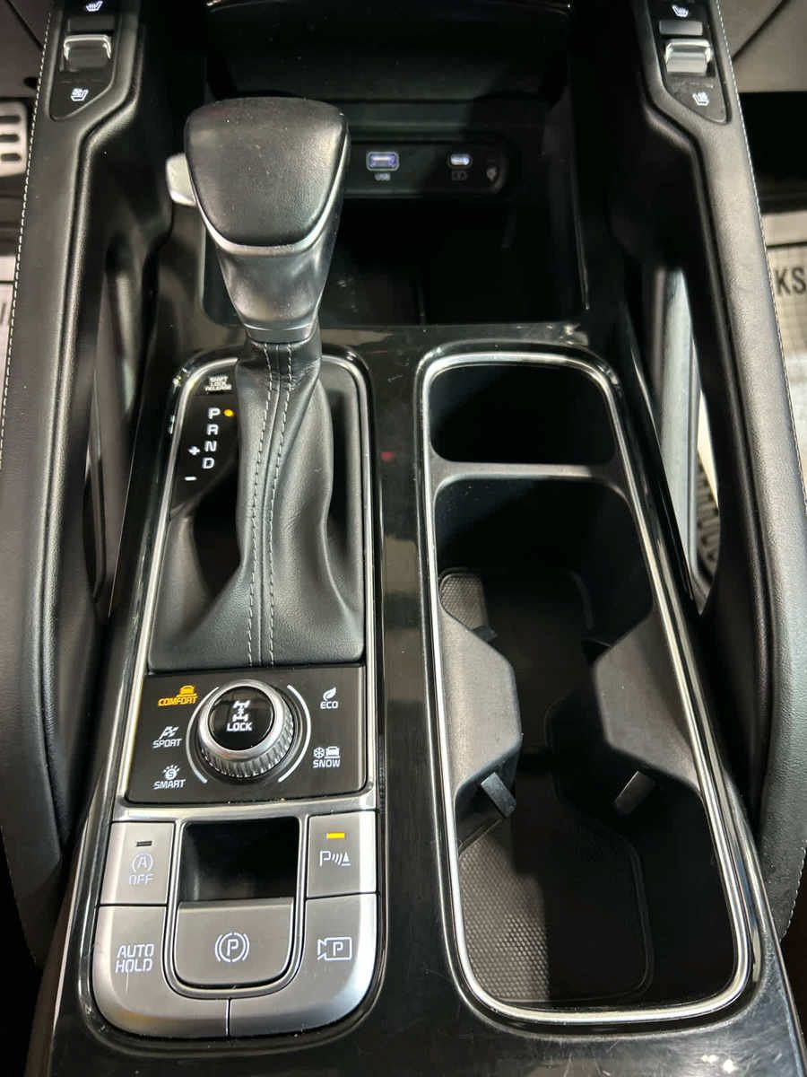 Used 2024 Kia Telluride SX Prestige AWD/4WD image 9
