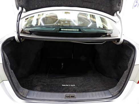 Used 2019 Nissan Sentra S FWD image 8