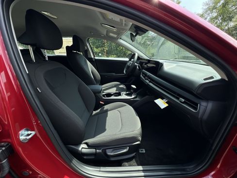 New 2026 Kia K4 FWD image 32