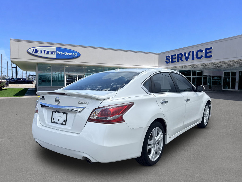Used 2013 Nissan Altima 3.5 SV w/ Navigation Pkg FWD image 8