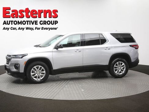 Used 2022 Chevrolet Traverse LS AWD/4WD image 57