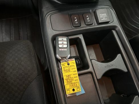 Used 2016 Honda CR-V EX image 39