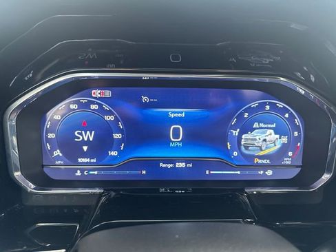 Used 2025 Chevrolet Silverado 2500 LT w/ Safety Package image 20