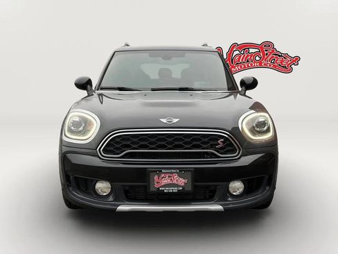 Used 2017 MINI Cooper Countryman S image 2