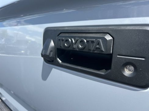 Used 2021 Toyota Tundra SR5 AWD/4WD image 10
