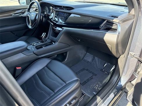 Used 2021 Cadillac XT6 Sport w/ Platinum Package image 14