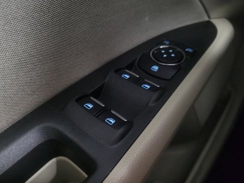 Used 2020 Ford Fusion SE FWD image 27