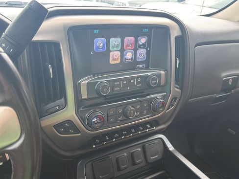 Used 2018 GMC Sierra 2500 Denali w/ Duramax Plus Package AWD/4WD image 20