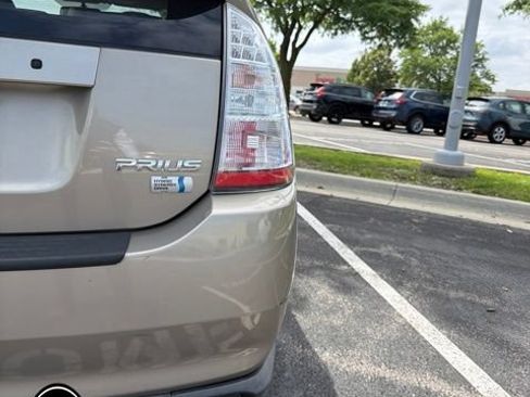 Used 2007 Toyota Prius Touring FWD image 5