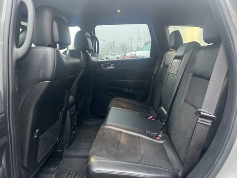 Used 2022 Jeep Grand Cherokee Laredo X image 17