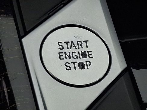 Used 2023 BMW 330i xDrive Sedan w/ M Sport Package image 27