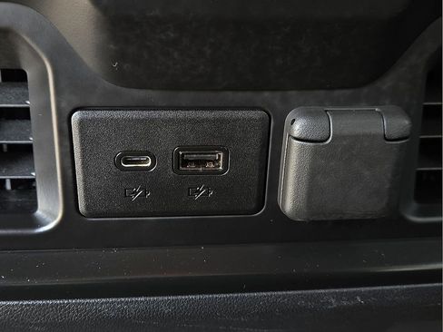 Used 2020 Chevrolet Silverado 1500 RST w/ All-Star Edition image 11