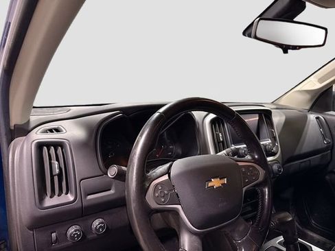 Used 2019 Chevrolet Colorado LT w/ LT Convenience Package image 11
