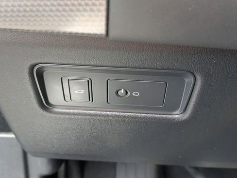 Used 2019 Land Rover Range Rover Sport HST image 35
