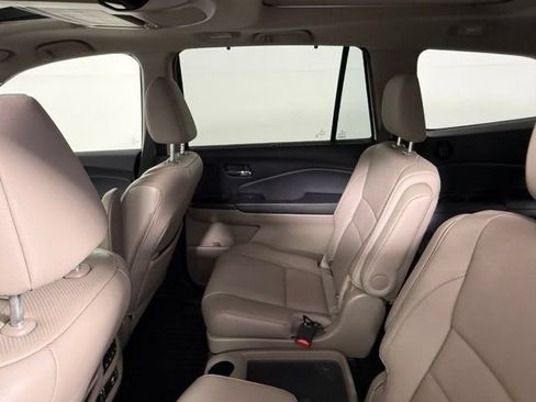 Used 2019 Honda Pilot Elite image 38