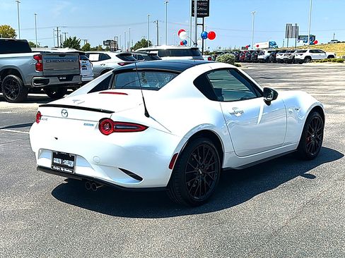 Used 2025 MAZDA MX-5 Miata RF Club RWD image 8