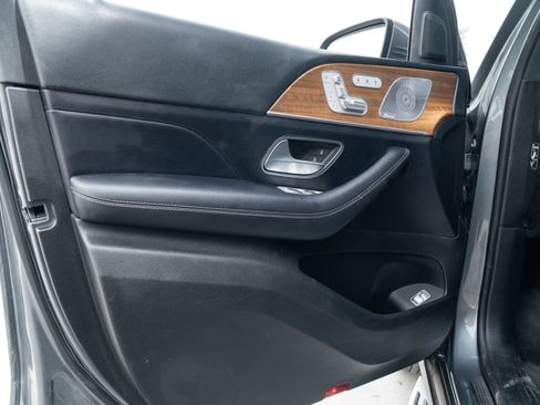 Used 2020 Mercedes-Benz GLS 450 4MATIC image 23