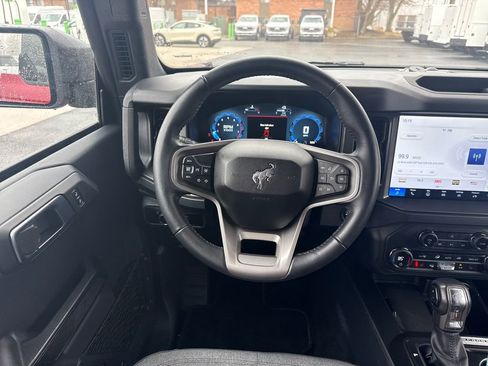 Used 2025 Ford Bronco Big Bend image 18