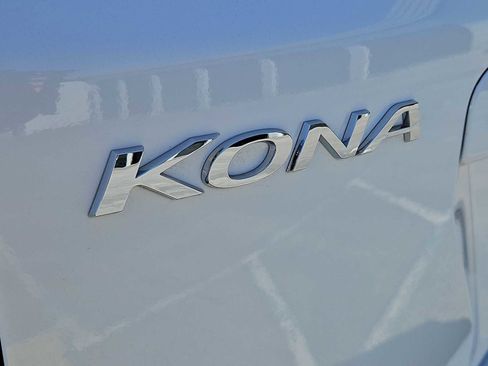 Certified 2021 Hyundai Kona Limited w/ Cargo Package image 12