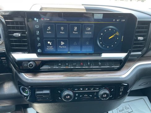 Used 2023 Chevrolet Silverado 1500 LT image 8