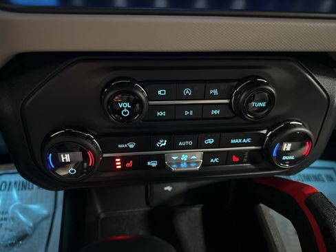 Used 2023 Ford Bronco Wildtrak AWD/4WD image 68