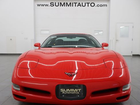 Used 2004 Chevrolet Corvette Z06 w/ Preferred Equipment Group RWD image 17