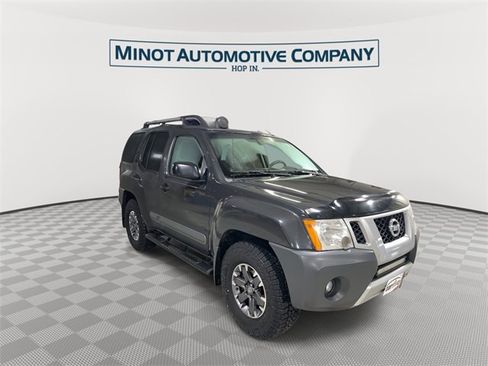 Used 2015 Nissan Xterra PRO-4X image 2