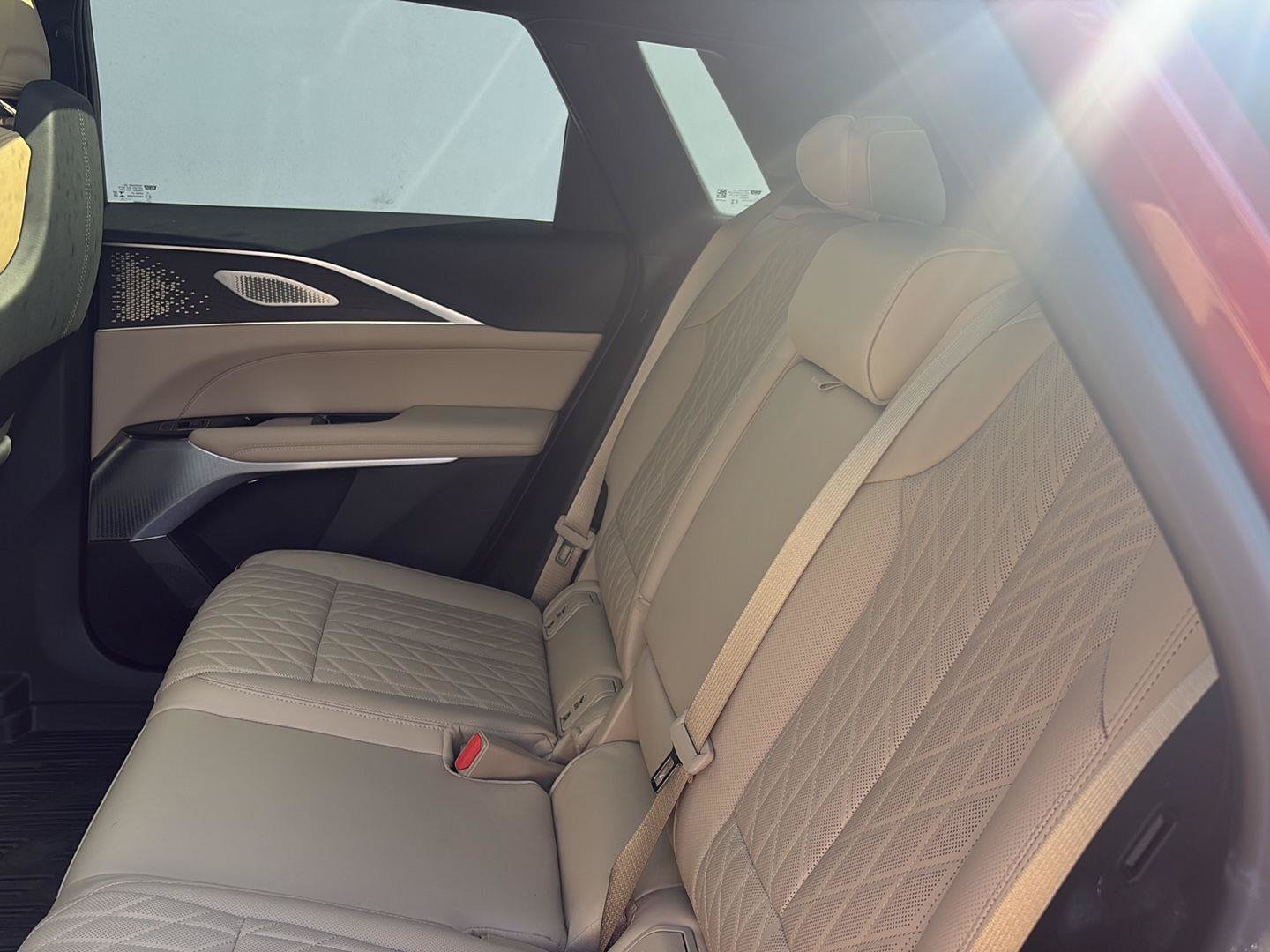 Used 2026 Cadillac Lyriq Signature Luxury w/ Nappa Leather Package AWD/4WD image 11