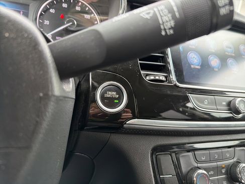 Certified 2021 Buick Encore Preferred image 33
