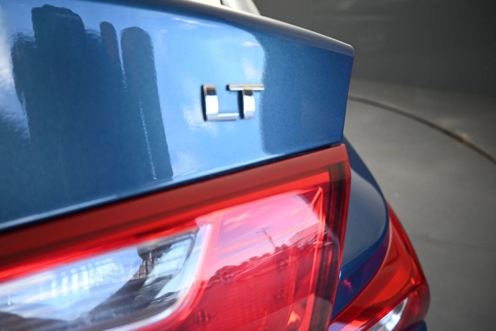 Used 2025 Chevrolet Malibu LT FWD image 19