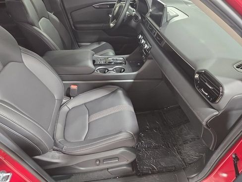Used 2025 Honda Pilot Touring image 23
